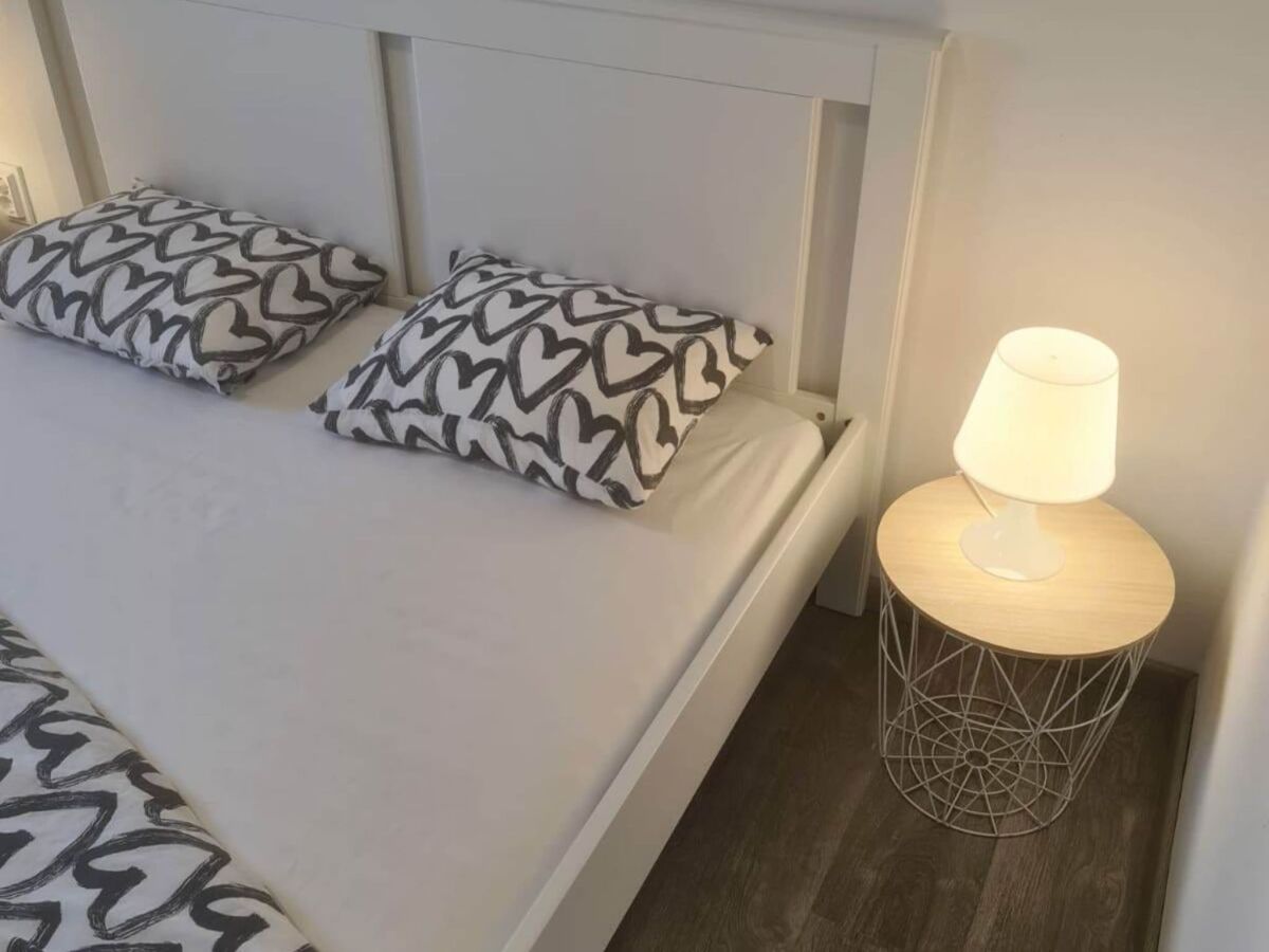 Apartment Apartments Rubbi - Two Bedroom Apartment with Terrace - Features photo 5