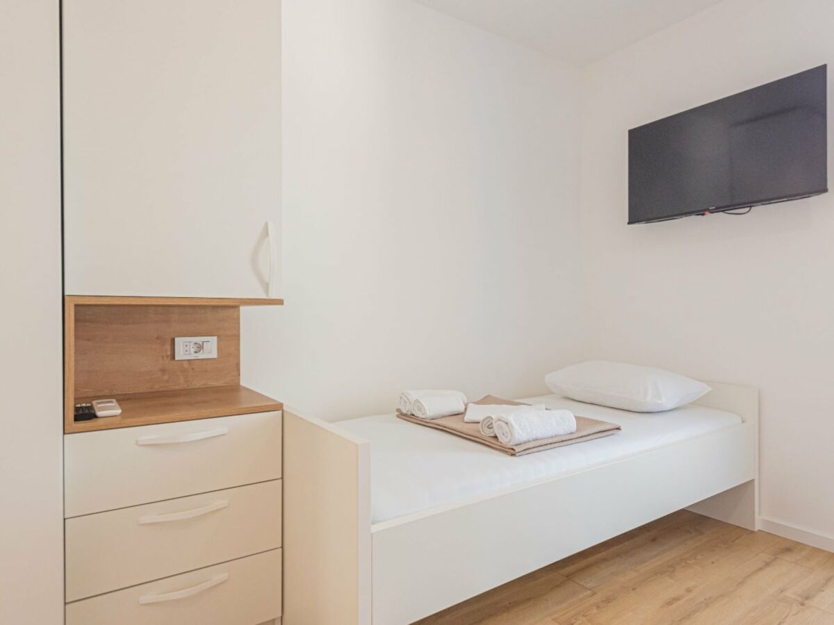 Holiday house Holiday Home Iva - Three Bedroom Holiday Home - Features photo 5