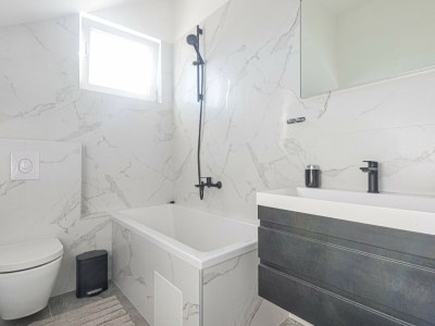 Holiday house Holiday Home Iva - Three Bedroom Holiday Home - Features photo 17