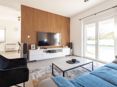 Holiday house Holiday Home Iva - Three Bedroom Holiday Home - Features photo 25