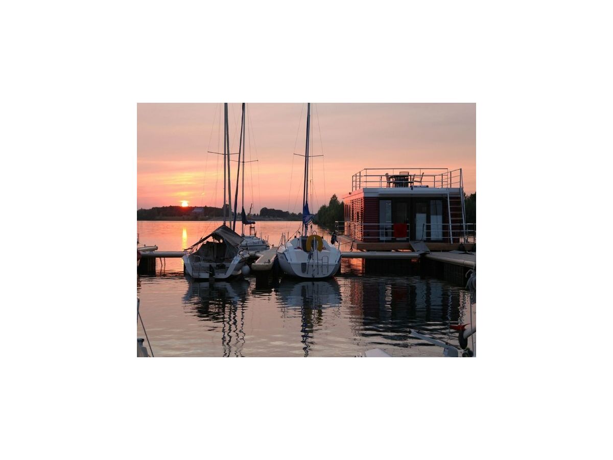House boat Hausboot in Barth am Barther Bodden - Outdoor photo 4