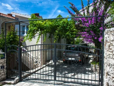 Apartment Apartment Villa Daniela - Three Bedroom Apartment with Terrace in Trogir Area - Apartment