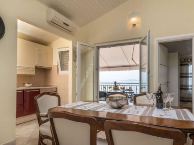 Apartment Apartment Villa Daniela - Three Bedroom Apartment with Terrace - Features photo 14