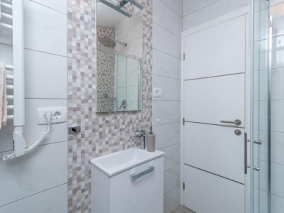 Apartment Apartment Villa Daniela - Three Bedroom Apartment with Terrace - Features photo 19