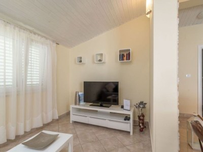 Apartment Apartment Villa Daniela - Three Bedroom Apartment with Terrace - Features photo 20