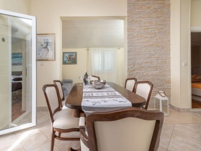 Apartment Apartment Villa Daniela - Three Bedroom Apartment with Terrace - Features photo 33