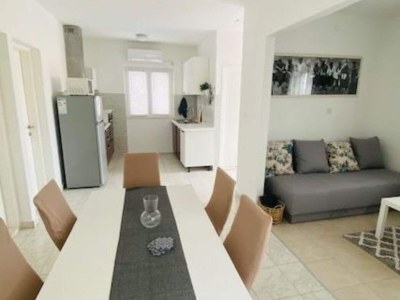 Villa Villa Brazza - Two Bedroom Apartment 1 - Features photo 6