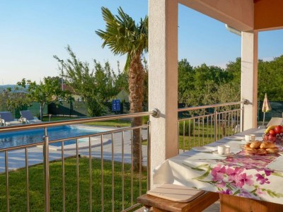 Villa Breg Ivanovci - Three Bedroom Villa with Swimming Pool in Labin - Villa