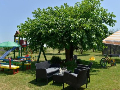 Holiday house Three Bedroom Holiday Home with Private Pool - Outdoor photo 9