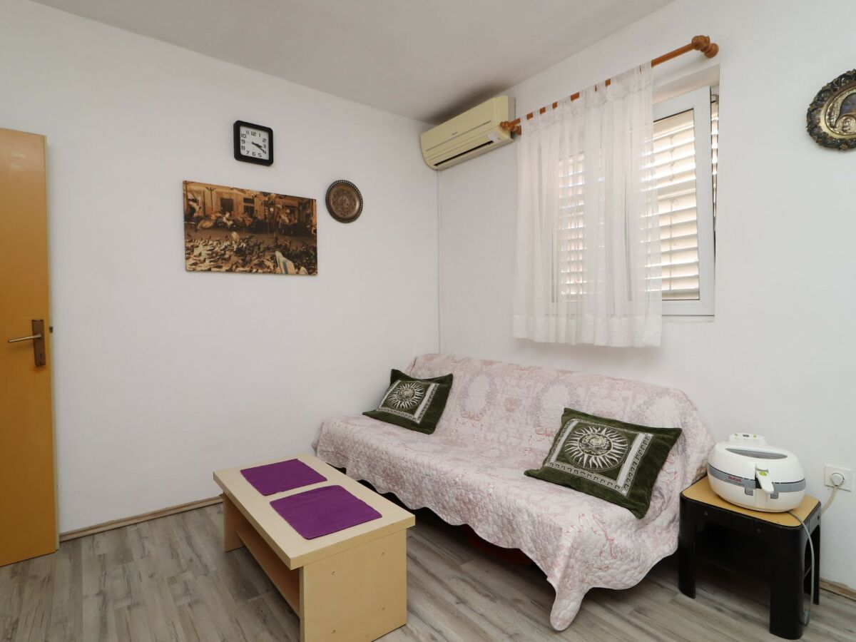Apartment Apartments Karbuni By The Sea - Two Bedroom Apartment with Terrace and Sea View - (A1) - Features photo 3