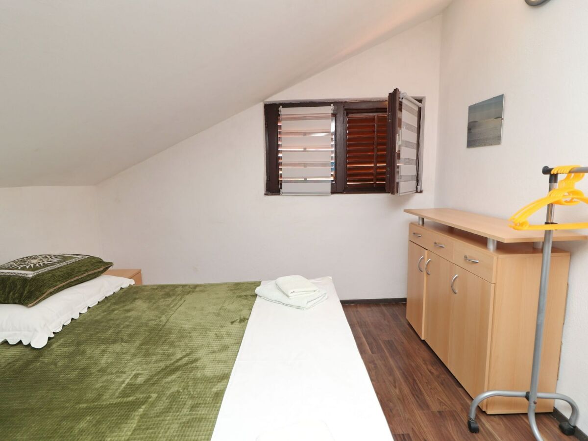 Apartment Apartments Karbuni By The Sea - One Bedroom apartment with Terrace and Sea View (A4) - Features photo 2