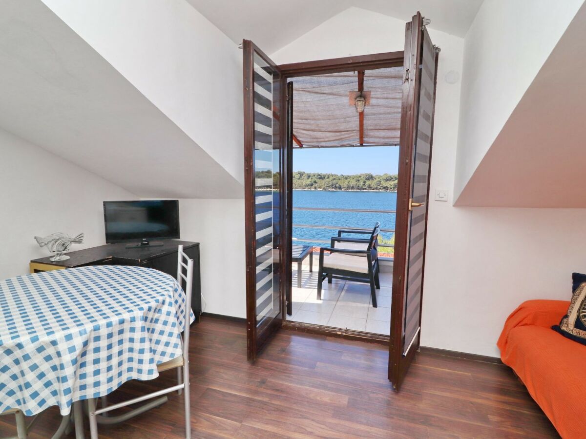 Apartment Apartments Karbuni By The Sea - One Bedroom apartment with Terrace and Sea View (A4) - Features photo 3