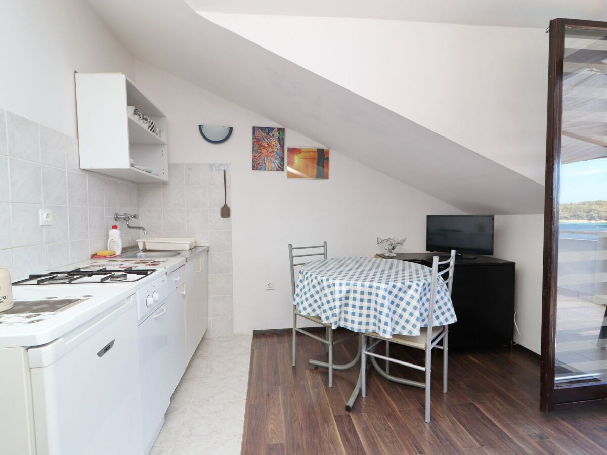 Apartment Apartments Karbuni By The Sea - One Bedroom apartment with Terrace and Sea View (A4) - Features photo 4