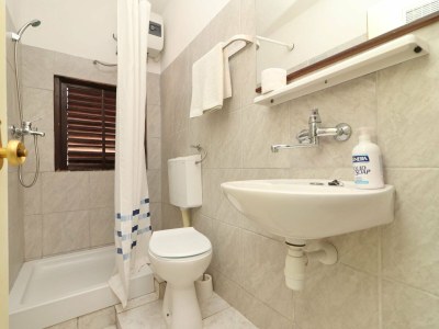 Apartment Apartments Karbuni By The Sea - One Bedroom apartment with Terrace and Sea View (A4) in Korčula - Apartment