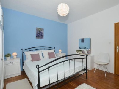 Apartment Apartments Nina - Two Bedroom Apartment with Balcony A1 - Features photo 30