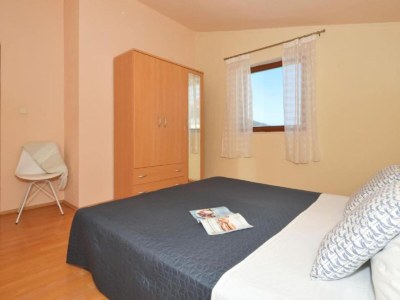 Apartment Apartments Nina - One Bedroom Apartment with Balcony A2 - Features photo 15