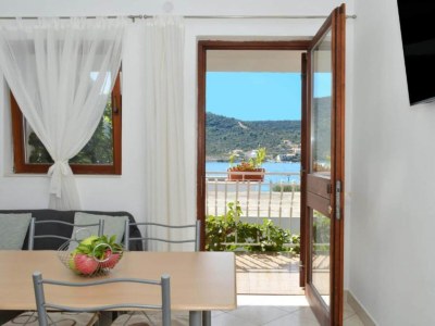 Apartment Apartments Nina - One Bedroom Apartment with Balcony A2 - Features photo 17