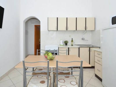 Apartment Apartments Nina - Two Bedroom Apartment with Balcony A3 - Features photo 23