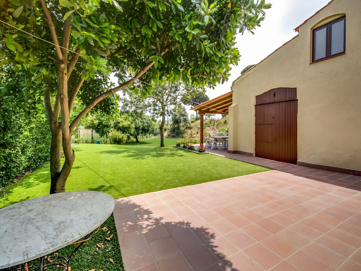 Holiday house Villa in Palafolls mit Pool und Grillplatz - Outdoor photo 4