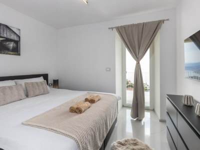 Apartment Apartments Bregha - Three Bedroom Apartment with Terrace - Features photo 10