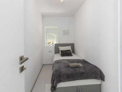 Apartment Apartments Bregha - Three Bedroom Apartment with Terrace - Features photo 13