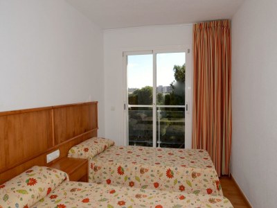 Apartment Apartment in Spain near Sandy Beach - Features photo 7