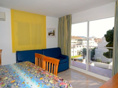 Apartment Apartment in Spain near Sandy Beach - Features photo 11