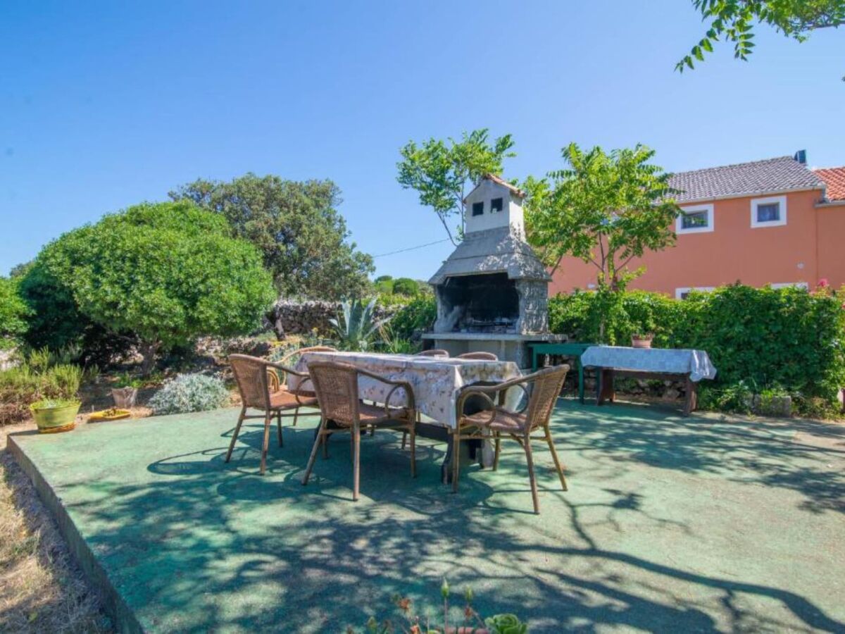 Apartment Apartments Bonic - Two Bedroom Apartment with Balcony - Outdoor photo 2