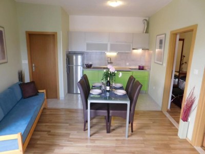 Apartment Apartments Roščić - Two Bedroom Apartment with Balcony - Features photo 7