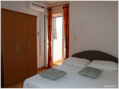 Apartment Apartments Juras - Studio Apartment with Balcony and Side Sea View (Tea) - Features photo 7