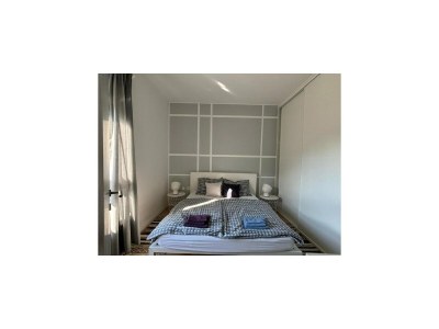 Apartment Modern & Charming - Free Private Parking - One Bedroom Apartment - Outdoor photo 27