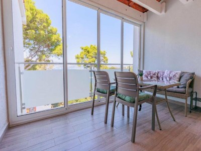 Apartment Lumbarda Resort Apartments - Comfort Two-Bedroom Apartment  D5 - Features photo 4