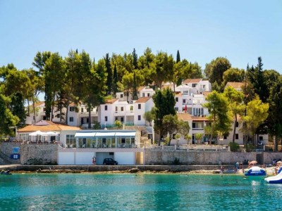 Apartment Lumbarda Resort Apartments - Superior Two bedroom Apartment with Mountain View  E1 - Outdoor photo 2