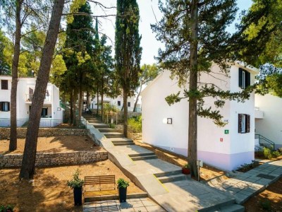 Apartment Lumbarda Resort Apartments - Superior Two bedroom Apartment with Mountain View  E1 - Outdoor photo 3