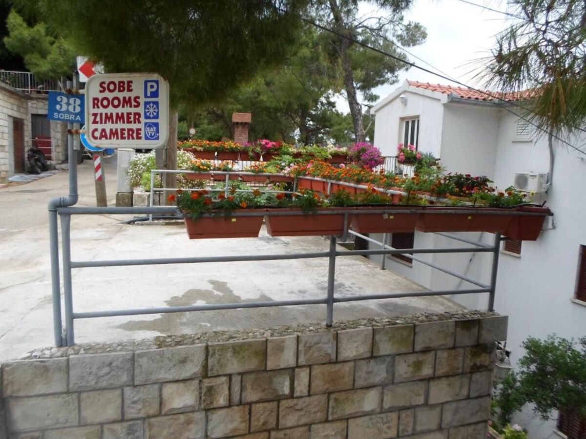 Apartment Guest House Sobra 38 - Double Room with Balcony and External Bathroom 5