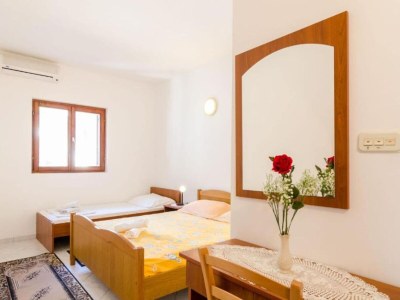 Apartment Guest House Sobra 38 - Double Room with Balcony and External Bathroom 5 - Features photo 23