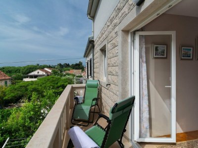 Apartment Elegant Sutivan Apartments with Balcony - Two Bedroom Apartment with Balcony in Brač - Apartment