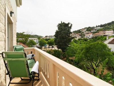 Apartment Elegant Sutivan Apartments with Balcony - Two Bedroom Apartment with Balcony - Outdoor photo 9