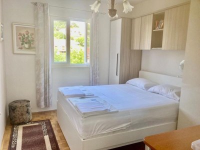 Apartment Elegant Sutivan Apartments with Balcony - Two Bedroom Apartment with Balcony - Features photo 11