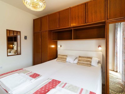 Apartment Elegant Sutivan Apartments with Balcony - Two Bedroom Apartment with Balcony - Features photo 13