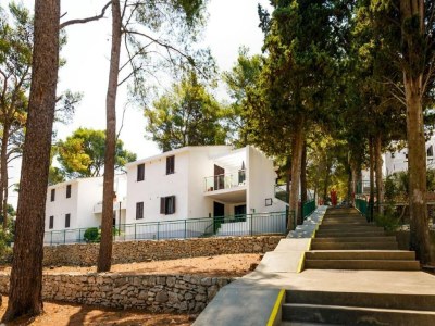 Apartment Lumbarda Resort Apartments - Standard One-Bedroom Apartment  C6 - Outdoor photo 8