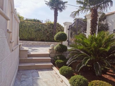 Apartment Apartments White House - Two Bedroom Apartment with Balcony and Sea View 2 - Outdoor photo 9