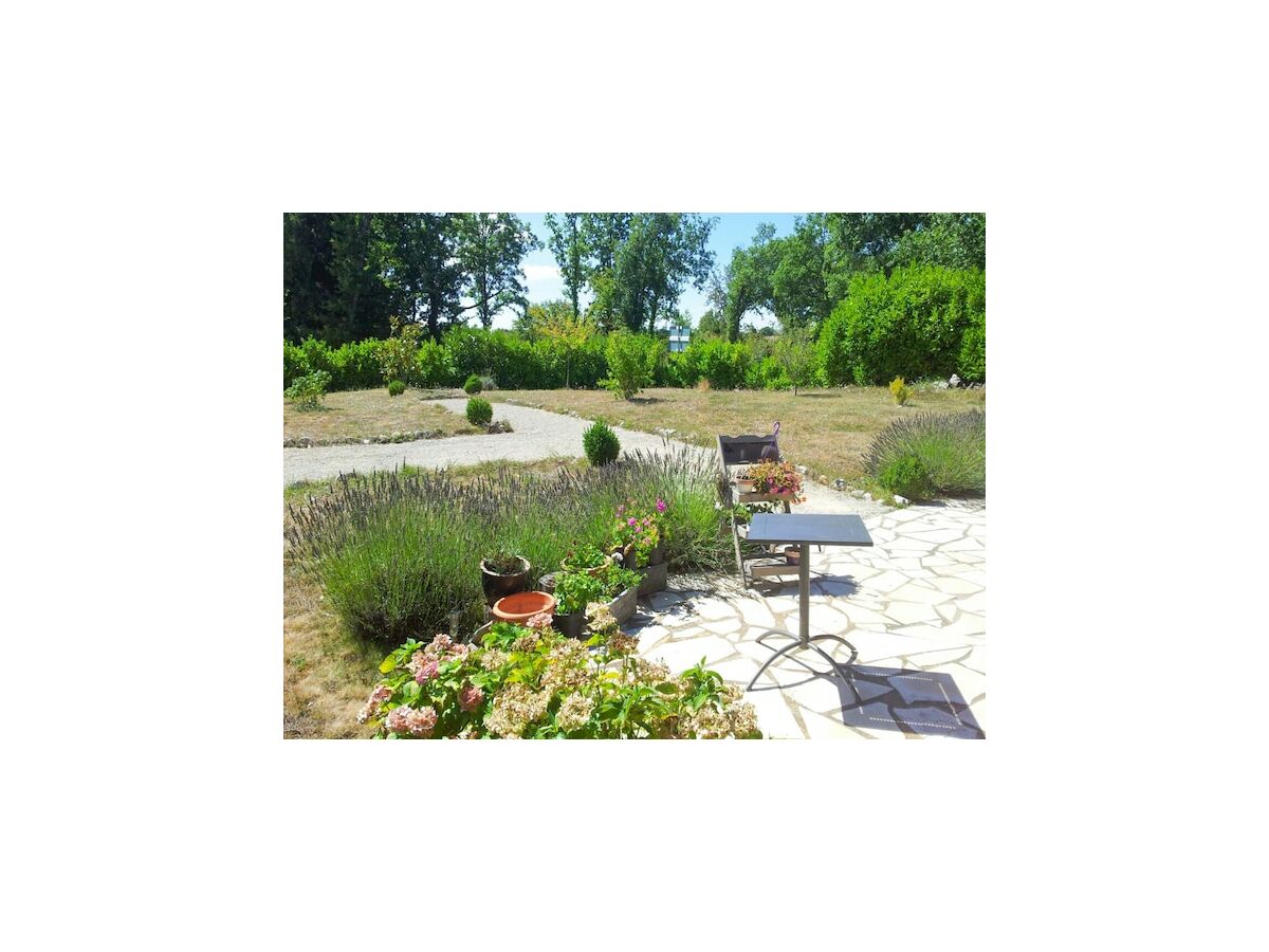 Holiday park Bungalow in Lanzac with Panoramic Views - Outdoor photo 4