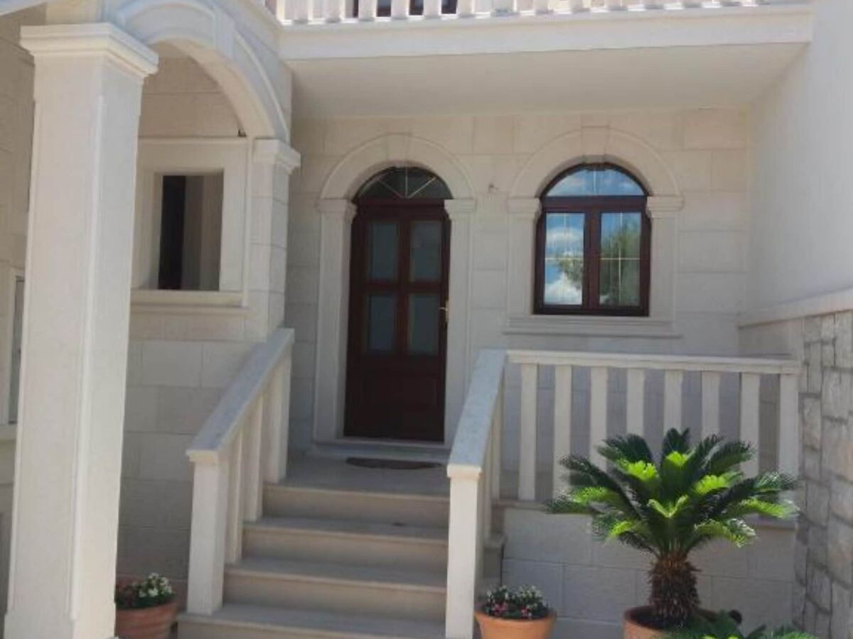 Apartment Apartments White House - Studio Apartment with Balcony and Sea View 3 - Outdoor photo 2