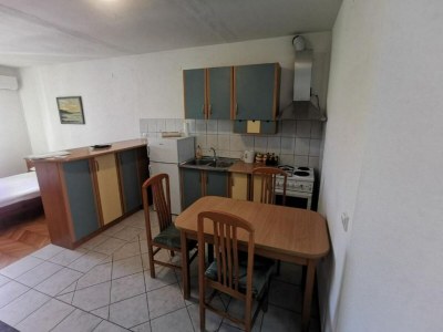 Apartment Apartments White House - One Bedroom apartment with Balcony 4 - Features photo 12