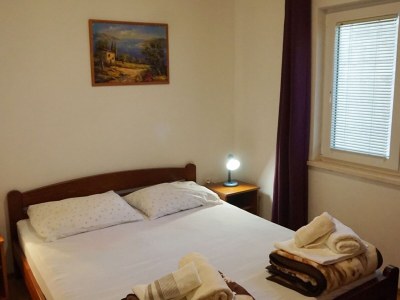 Apartment Beach House Žuljana - Two Bedroom Apartment with Terrace 2 - Features photo 8