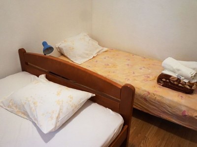 Apartment Beach House Žuljana - Two Bedroom Apartment with Terrace 2 - Features photo 9