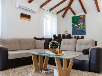 Holiday house Authentic Dalmatian Treasure Homes - House Azur - Features photo 10