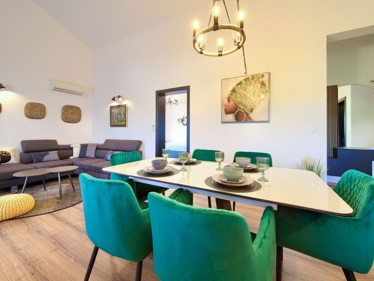 Apartment Two Bedroom Apartment with Terrace and Sea View - Features photo 5