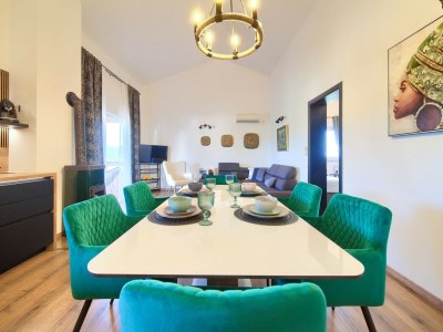 Apartment Two Bedroom Apartment with Terrace and Sea View - Features photo 3